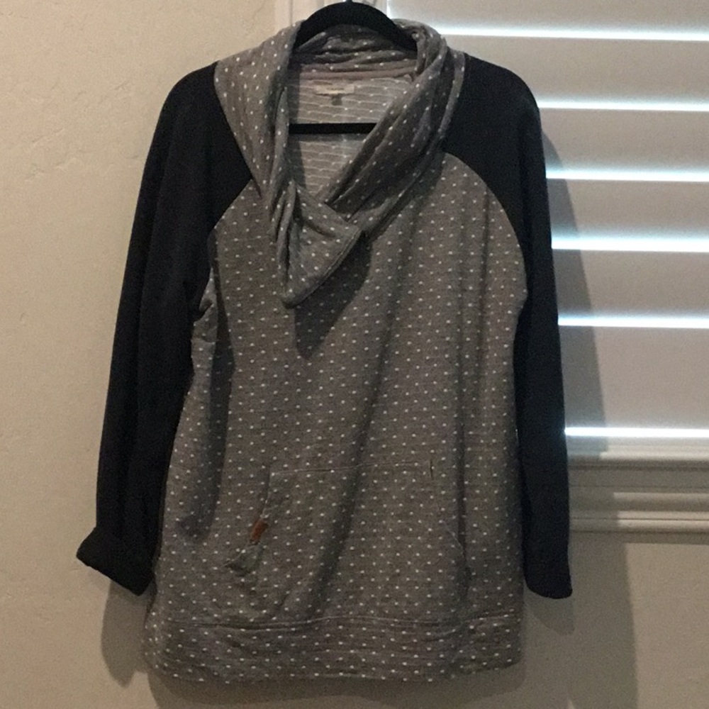 Maurices Gray and polka dot Cowl Neck Sweater, size lg